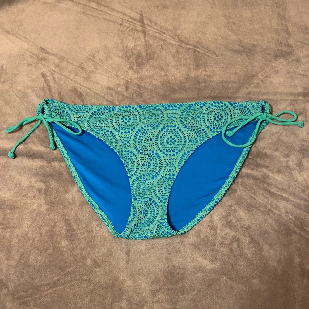 Women's Aerie XL Green  Crochet Lace Bikini Bottom